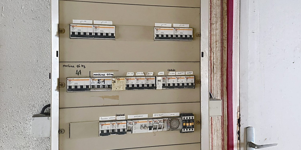 local commercial à SEMEAC (65600)